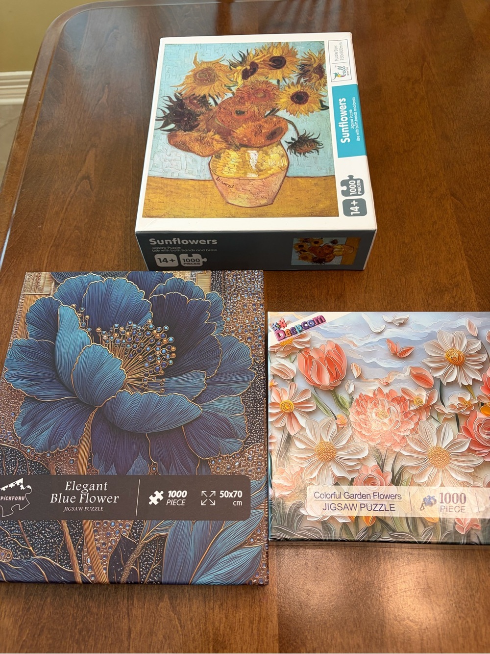 Set of 3 1000 piece jigsaw puzzles